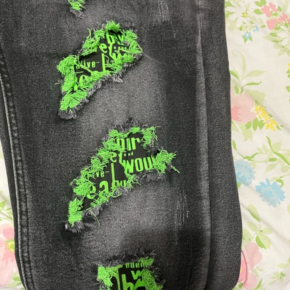 Designer paint - Picture 7 of 8